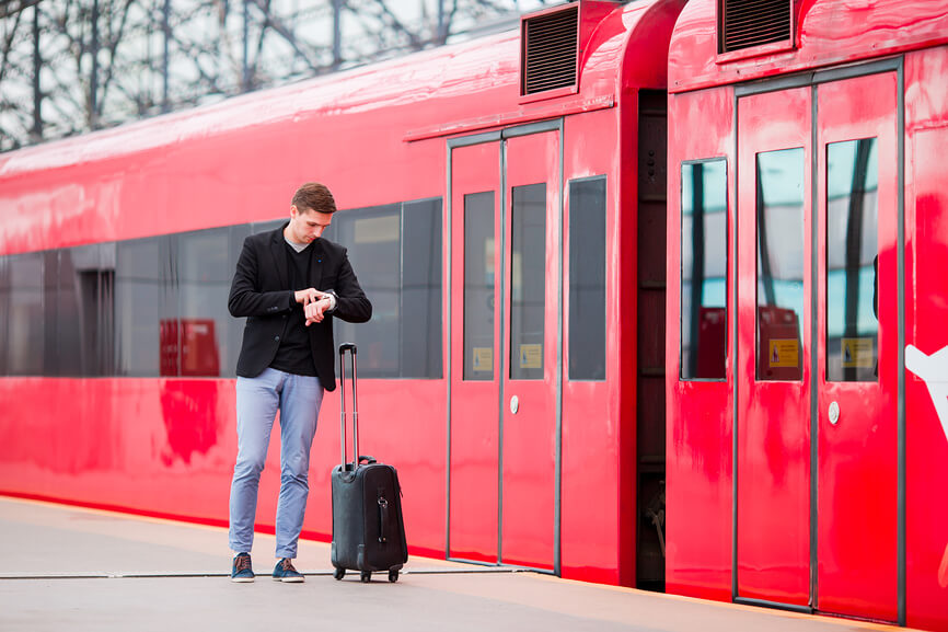 Мужчина на пироне/ Фотобанк Лори