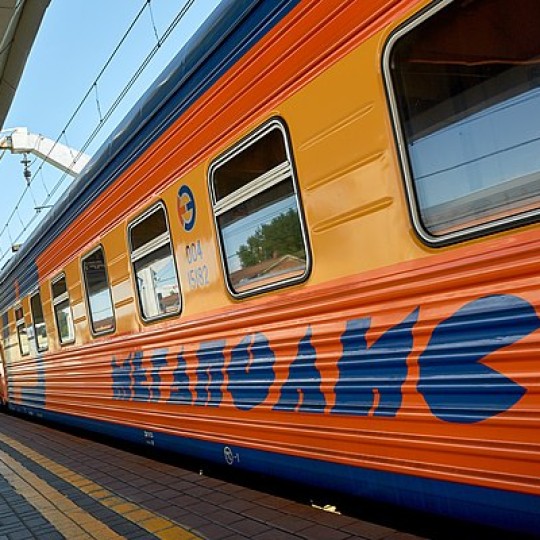 Скорый поезд «Мегаполис» - комфортное путешествие между двумя столицами России.