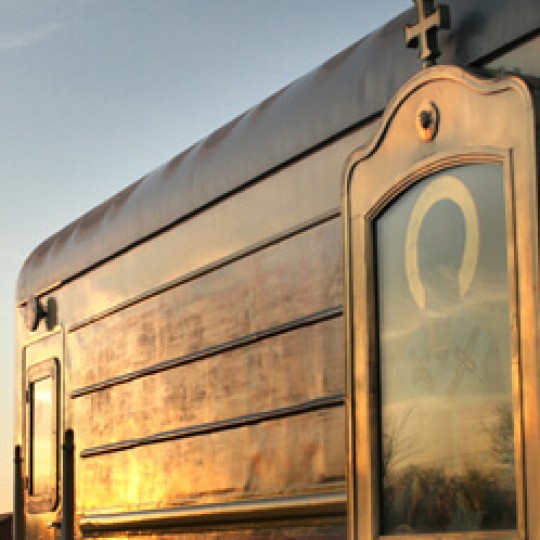 Что объединяет паломников, монахинь и три вагона РЖД?